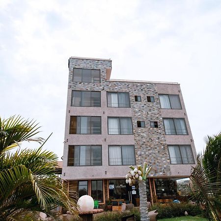 Plus 33 Hotel Nungua Zewnętrze zdjęcie