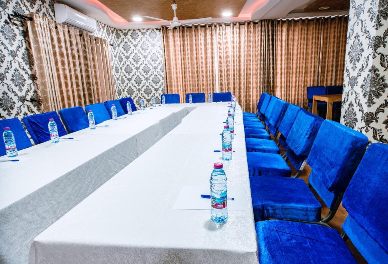 Plus 33 Hotel Nungua Zewnętrze zdjęcie