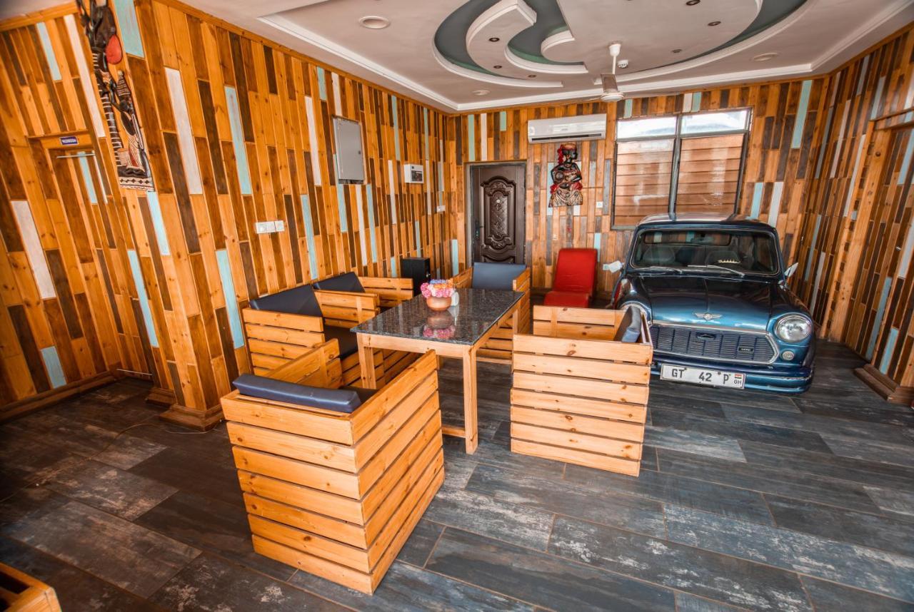 Plus 33 Hotel Nungua Zewnętrze zdjęcie