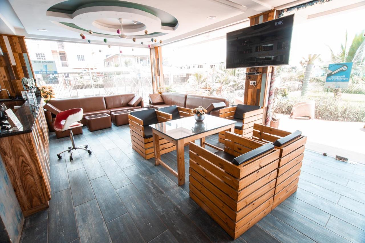 Plus 33 Hotel Nungua Zewnętrze zdjęcie