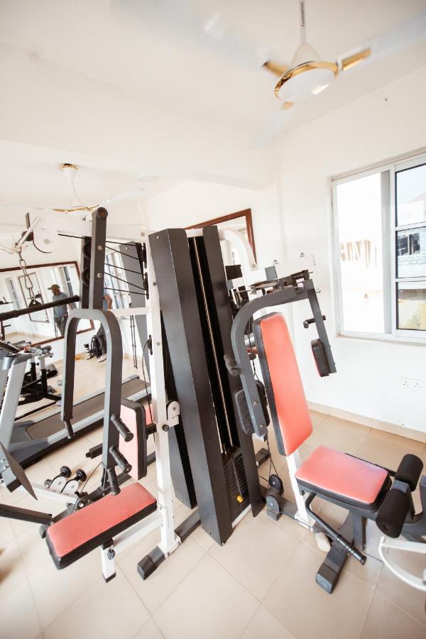 Plus 33 Hotel Nungua Zewnętrze zdjęcie