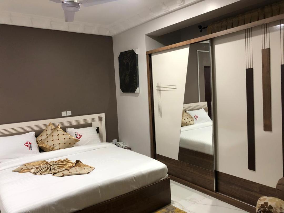Plus 33 Hotel Nungua Zewnętrze zdjęcie