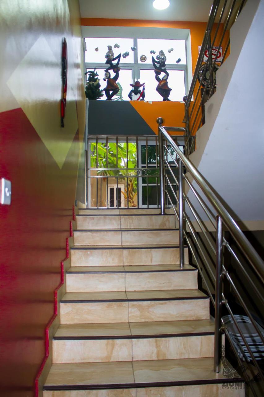 Plus 33 Hotel Nungua Zewnętrze zdjęcie