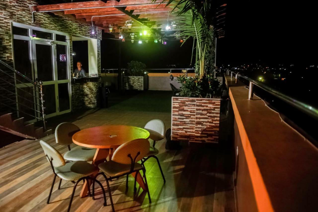 Plus 33 Hotel Nungua Zewnętrze zdjęcie