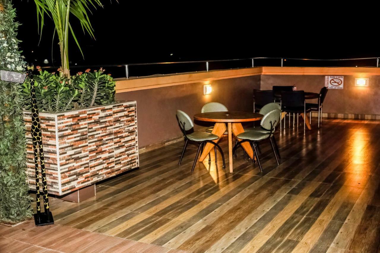 Plus 33 Hotel Nungua Zewnętrze zdjęcie
