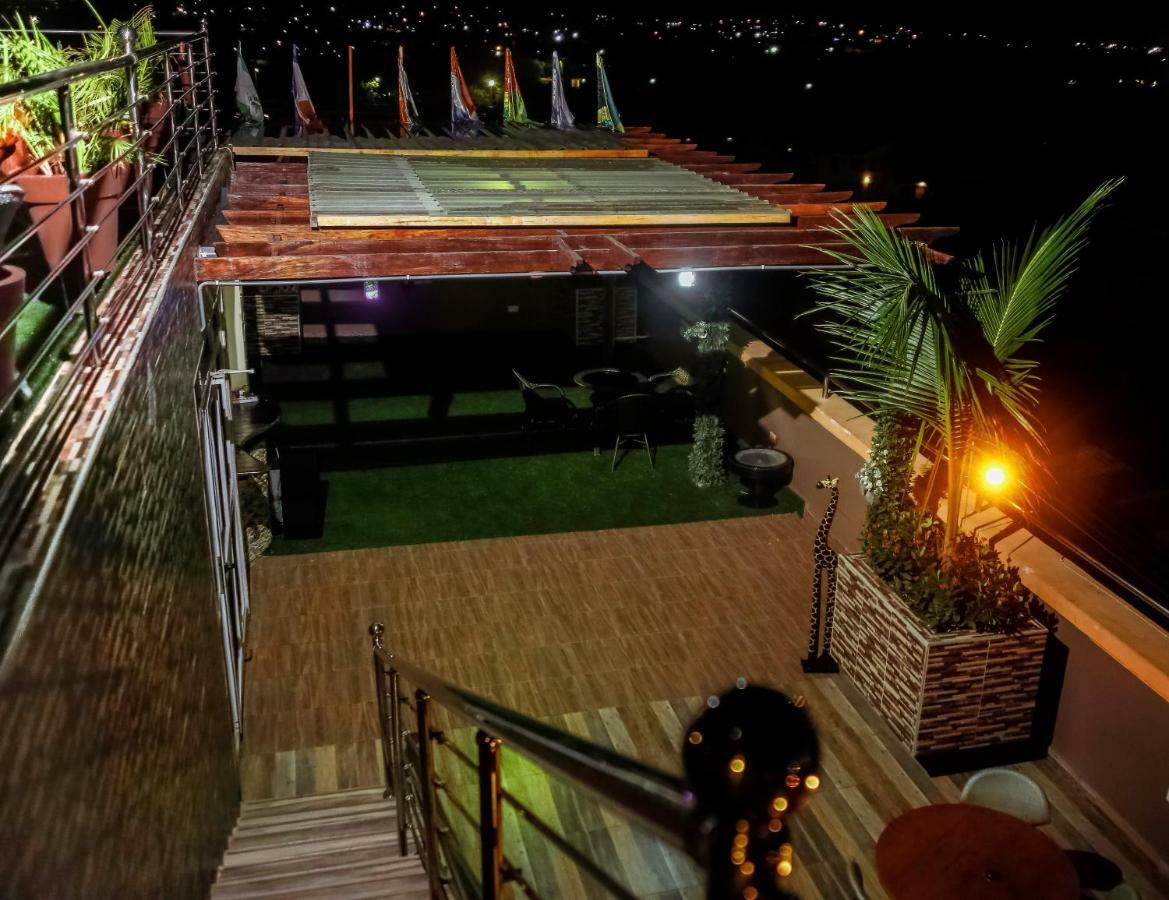 Plus 33 Hotel Nungua Zewnętrze zdjęcie