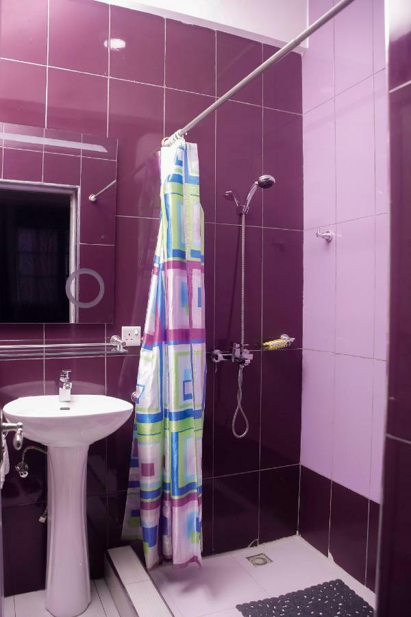 Plus 33 Hotel Nungua Zewnętrze zdjęcie